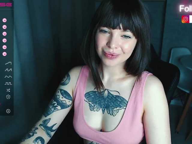 Fotografie -alexis- Hi, im Alex) Lovense from 1 tkn. For tokens in pm i dont do anything! Favourite vibration is 111 tkn. For the any show you want @remain