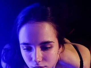 Erotický videohovor -Angry-Fox-