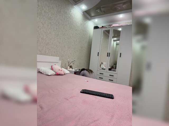 Snímky obrazovky vysielania LornaParty