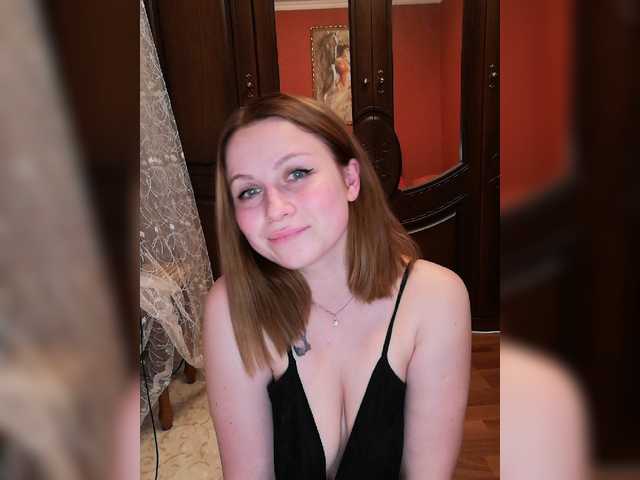 Snímky obrazovky vysielania -HOTGIRL-