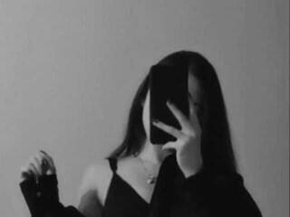 Erotický videohovor -liana-lee-