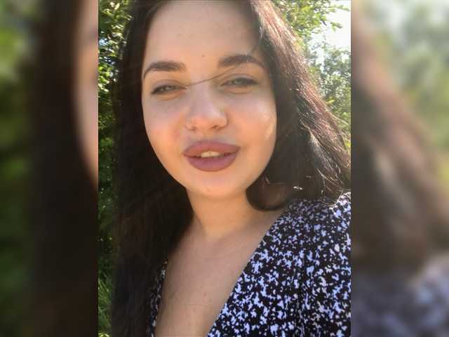 Snímky obrazovky vysielania -Louise-