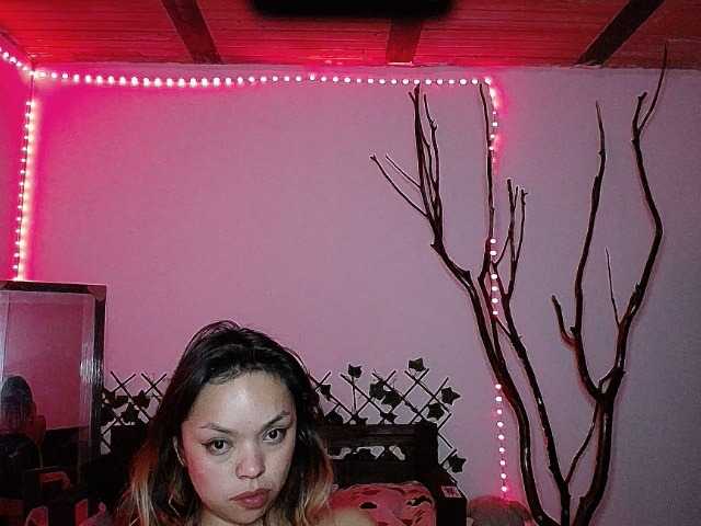 Snímky obrazovky vysielania 0emerald0