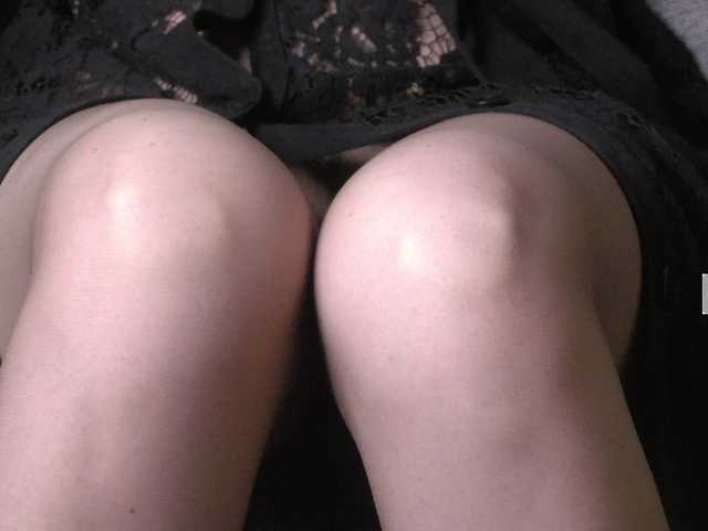 Fotografie 33mistress33 Serve at my silky legs. Pm 25. #pantyhose#heels#humiliation#feet#strapon#joi#cei#sph#cbt#edge#sissy#feminization##chastity#cuckold