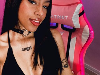 Erotický videorozhovor AaliyahDana