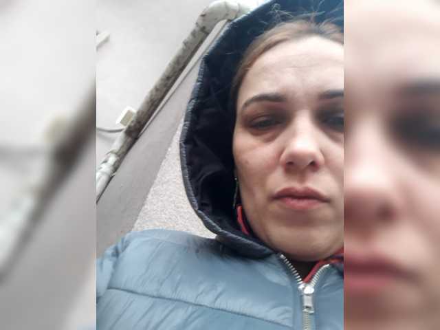 Snímky obrazovky vysielania AbbyBones