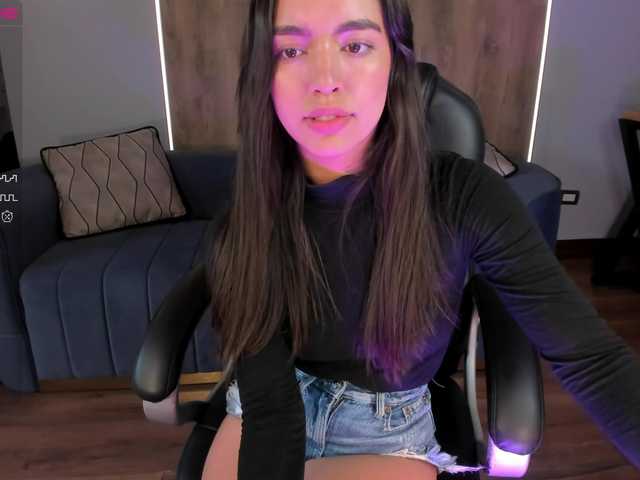 Snímky obrazovky vysielania AbbyRogers