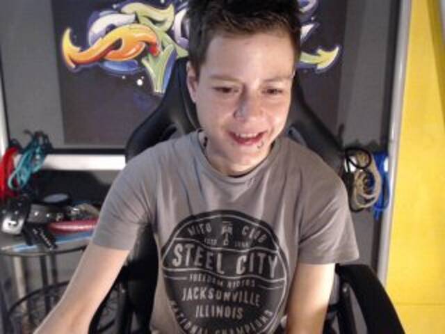 Snímky obrazovky vysielania abigailbruin1