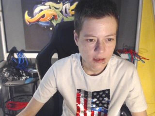 Snímky obrazovky vysielania abigailbruin1