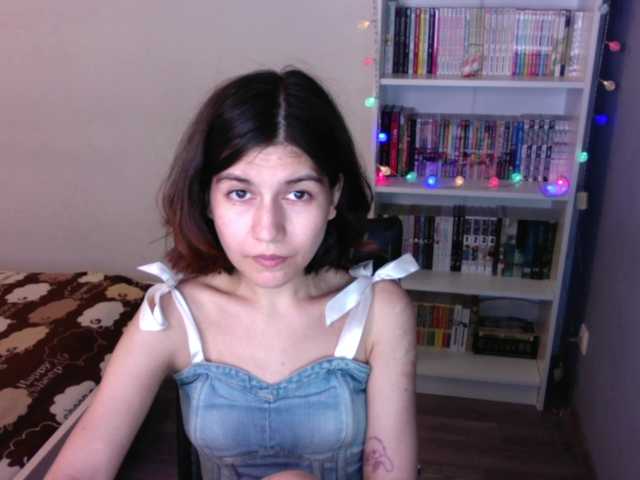 Snímky obrazovky vysielania acidwaifu