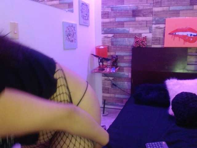 Snímky obrazovky vysielania addyrose