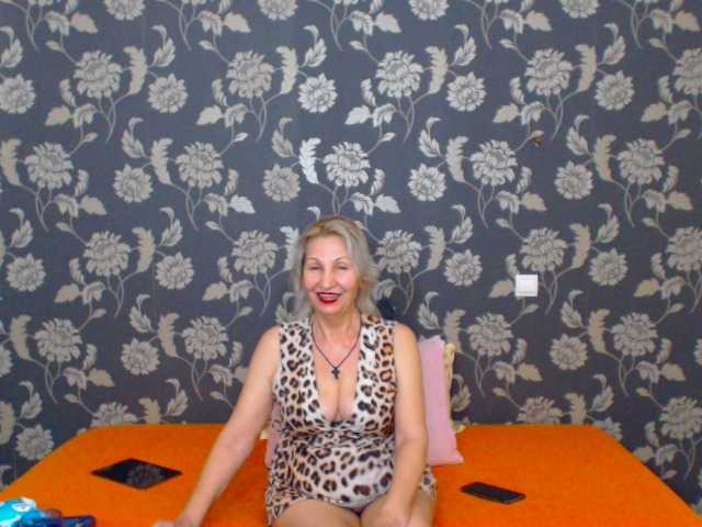 Snímky obrazovky vysielania adeladison