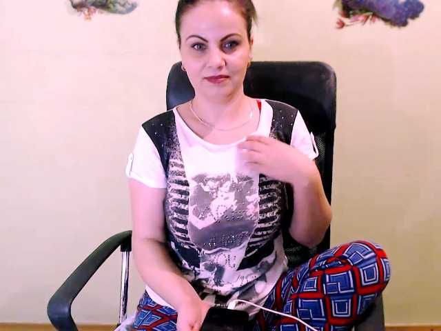 Snímky obrazovky vysielania adelamilfsexy