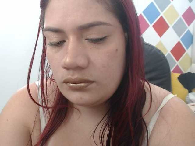 Snímky obrazovky vysielania AdelePaterson