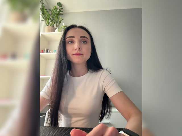 Snímky obrazovky vysielania Adelina-a