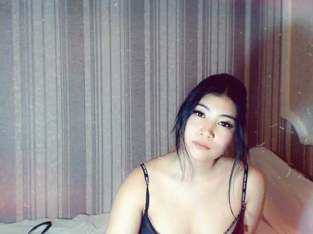 Fotografie adellasweety cum show^ get naked^ sguirt ^ asian play with pussy