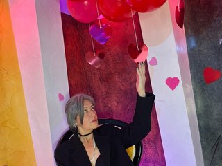 Erotický videohovor Ades-lira