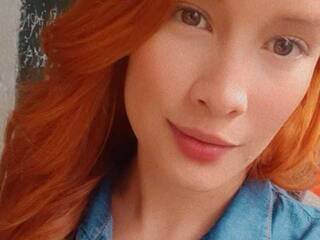 Erotický videohovor adharasuniver