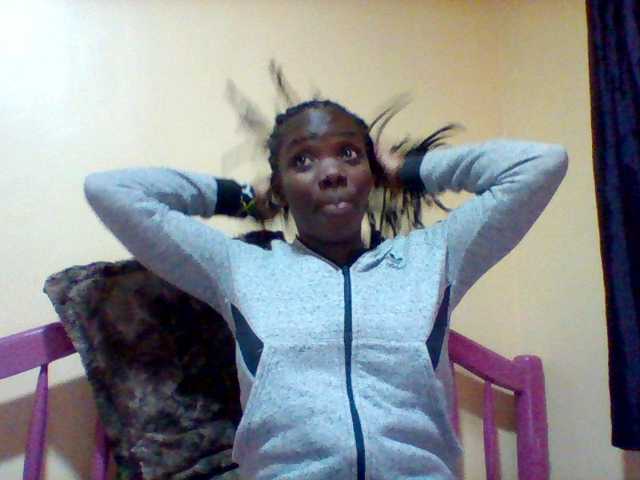 Snímky obrazovky vysielania africanqueen2
