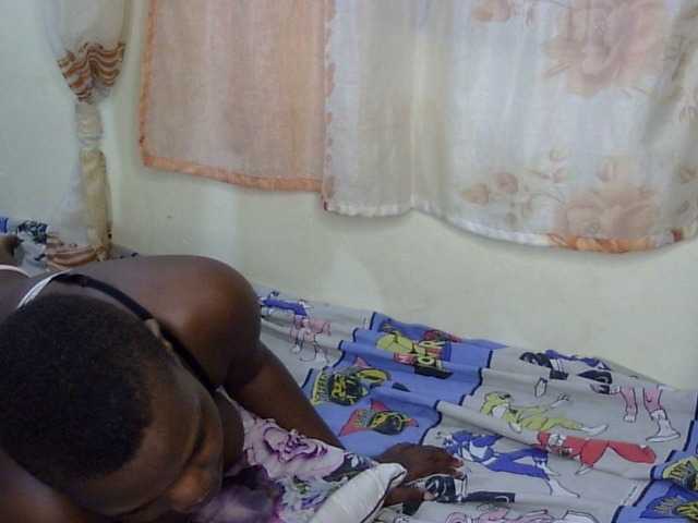 Snímky obrazovky vysielania AfroGodess