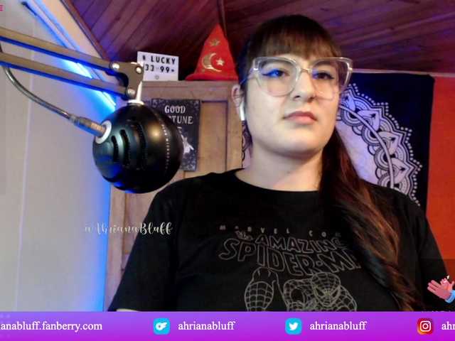 Snímky obrazovky vysielania ahrianabluff