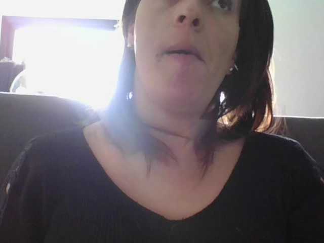 Snímky obrazovky vysielania AimeLeSex1