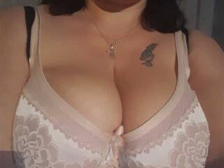 Erotický videohovor BigTiti