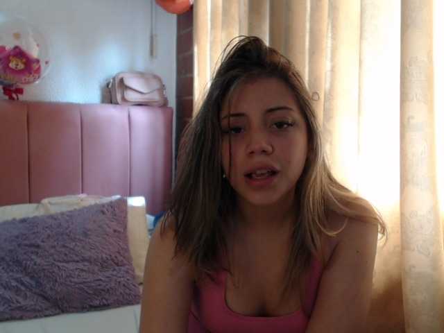 Snímky obrazovky vysielania Alaina-Blessed