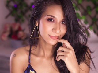 Erotický videorozhovor AlanaSuarez