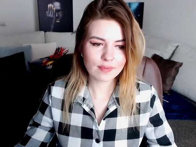 Snímky obrazovky vysielania AlanaSun