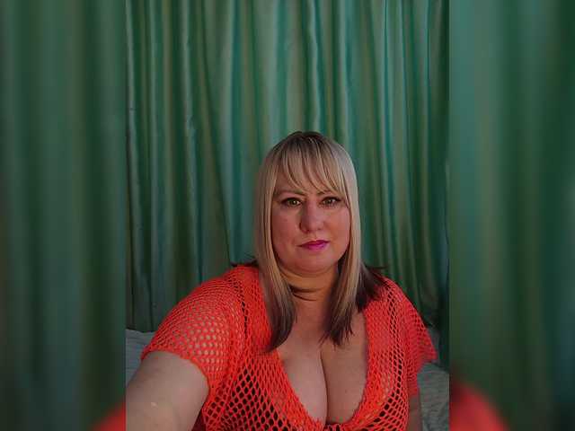 Snímky obrazovky vysielania Alenka_Tigra