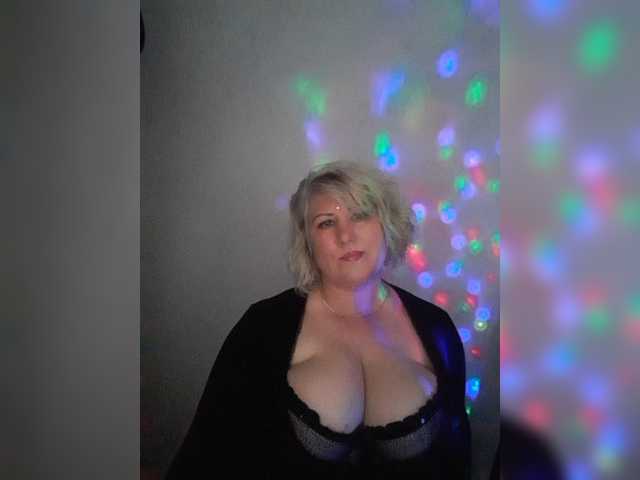 Fotografie Alenka_Tigra Requests for tokens! If there are no tokens, put love it's free! All the most interesting things in private! SPIN THE WHEEL OF FORTUNE AND I SHOW 25 TITS Tokens BINGO from 17 tokens BREASTSRoll THE DICE 30 tok -the main PRIZE IS A CRUSTACEAN ASS