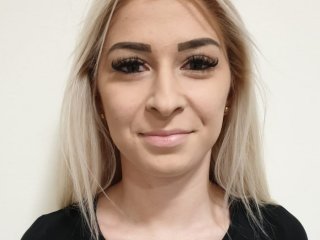 Erotický videorozhovor blondedoll01