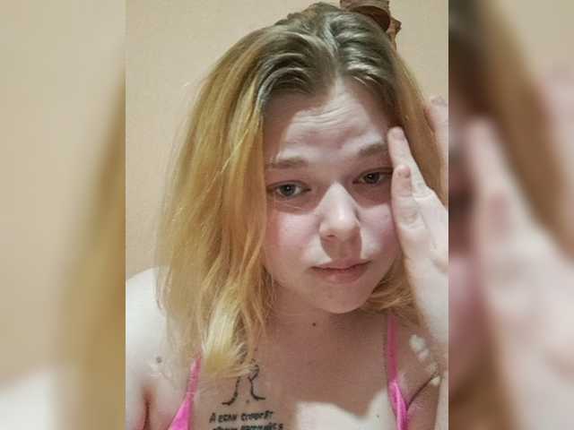 Snímky obrazovky vysielania AlexEvaa