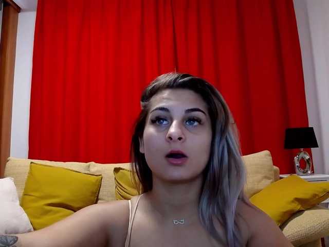 Snímky obrazovky vysielania alexia-playgirl