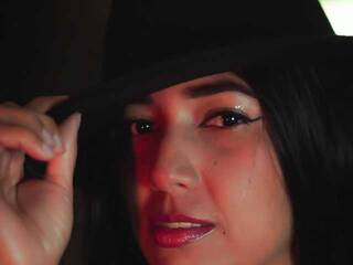 Erotický videohovor alexxbeell