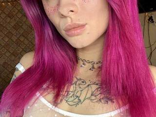 Erotický videohovor Alice-Yui