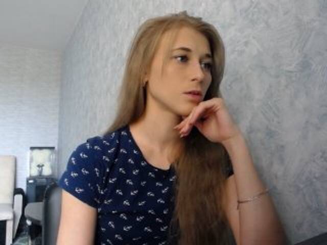 Snímky obrazovky vysielania Alice88888