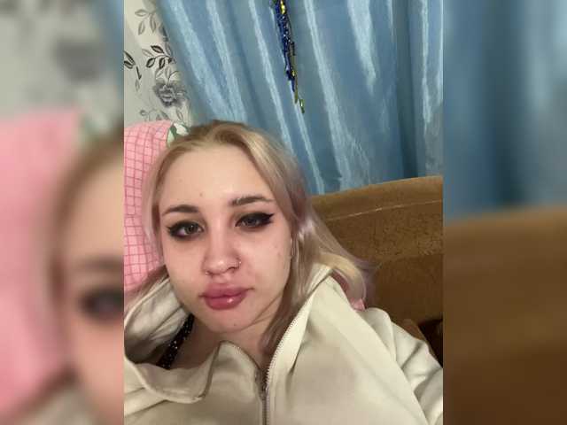 Snímky obrazovky vysielania AliceTurner