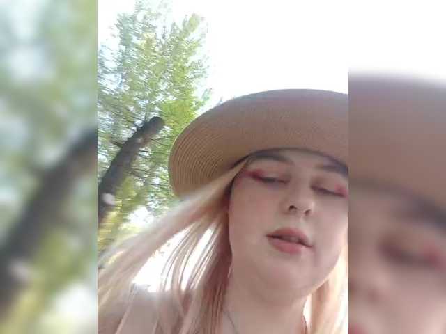 Snímky obrazovky vysielania AliciaSvip