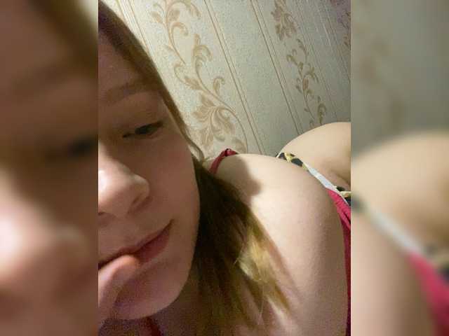 Snímky obrazovky vysielania Alina137