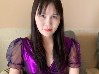 Erotický videorozhovor Alisaqing
