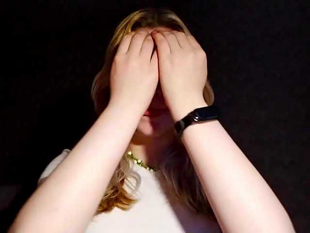 Snímky obrazovky vysielania AlishaSpuck