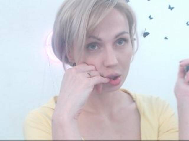 Snímky obrazovky vysielania AlishaTop