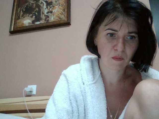 Snímky obrazovky vysielania AllaBoni