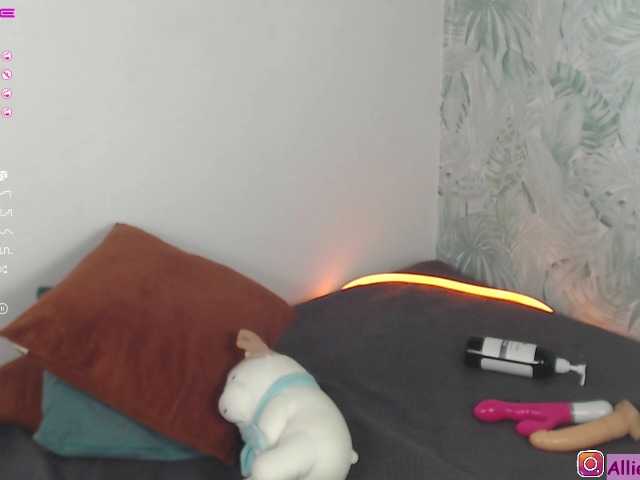 Snímky obrazovky vysielania Alliee-1