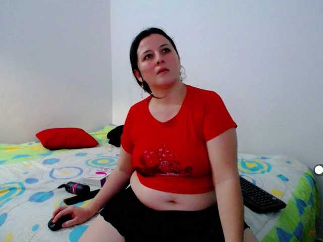 Snímky obrazovky vysielania allisonbaby