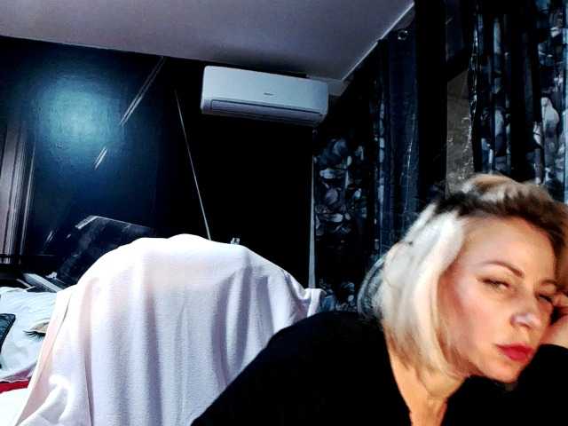 Snímky obrazovky vysielania Almadirtty