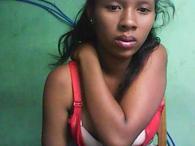 Snímky obrazovky vysielania almapleasure