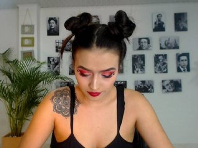 Snímky obrazovky vysielania AmberHill